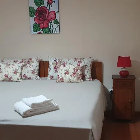 Casa Dos Imos Holiday home Alvados
